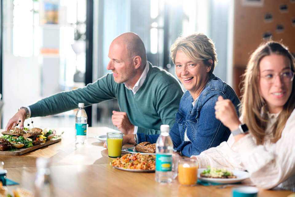 Sunny Cars lunchtafel